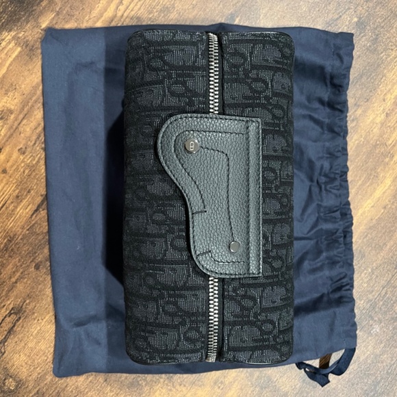 Dior Toiletry Bag - Picture 6 of 10